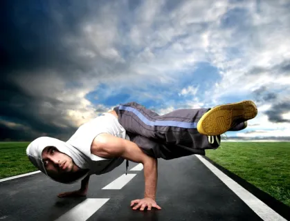 99真人娱乐：99真人版App