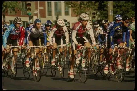 博彩游戏：全国公安机关坚持严厉打击 遏制跨境赌博乱象，江南体育app视觉界面棒